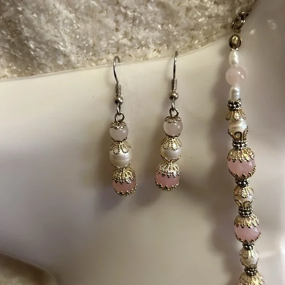 Women’s Beautiful Vintage Rose Quartz Cultured Pearls 3 piece set silver/gold - Picture 2 of 5